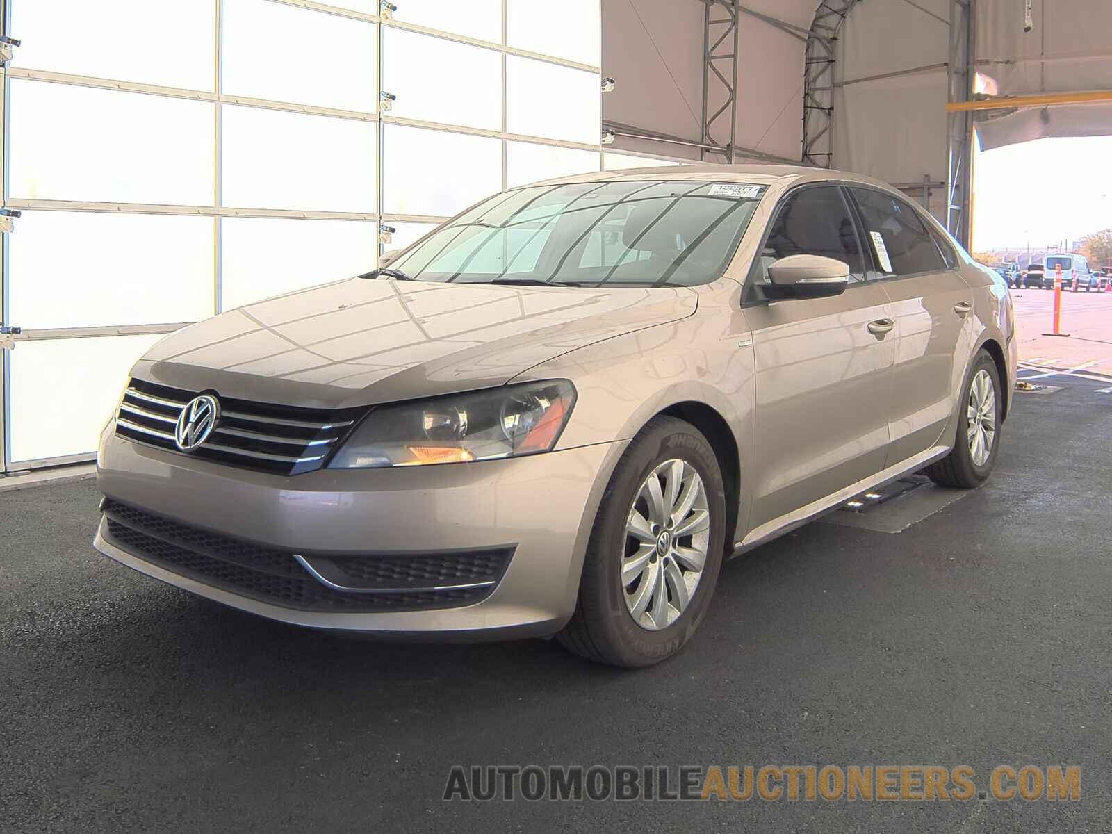 1VWAT7A33FC064938 Volkswagen Passat 2015