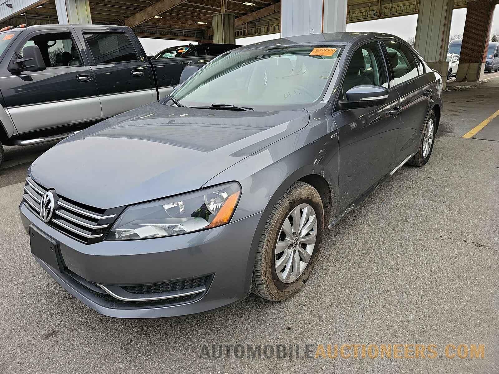 1VWAT7A35FC026210 Volkswagen Passat 2015