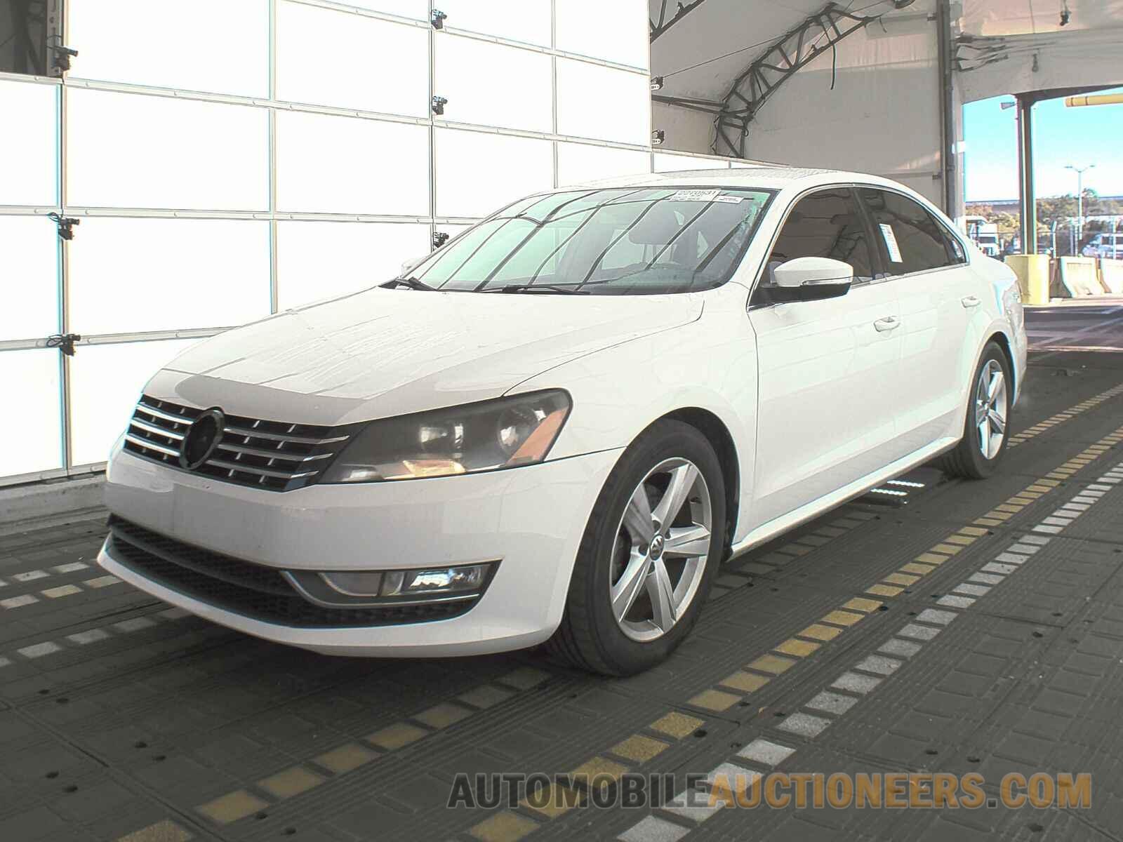 1VWAT7A35FC092014 Volkswagen Passat 2015