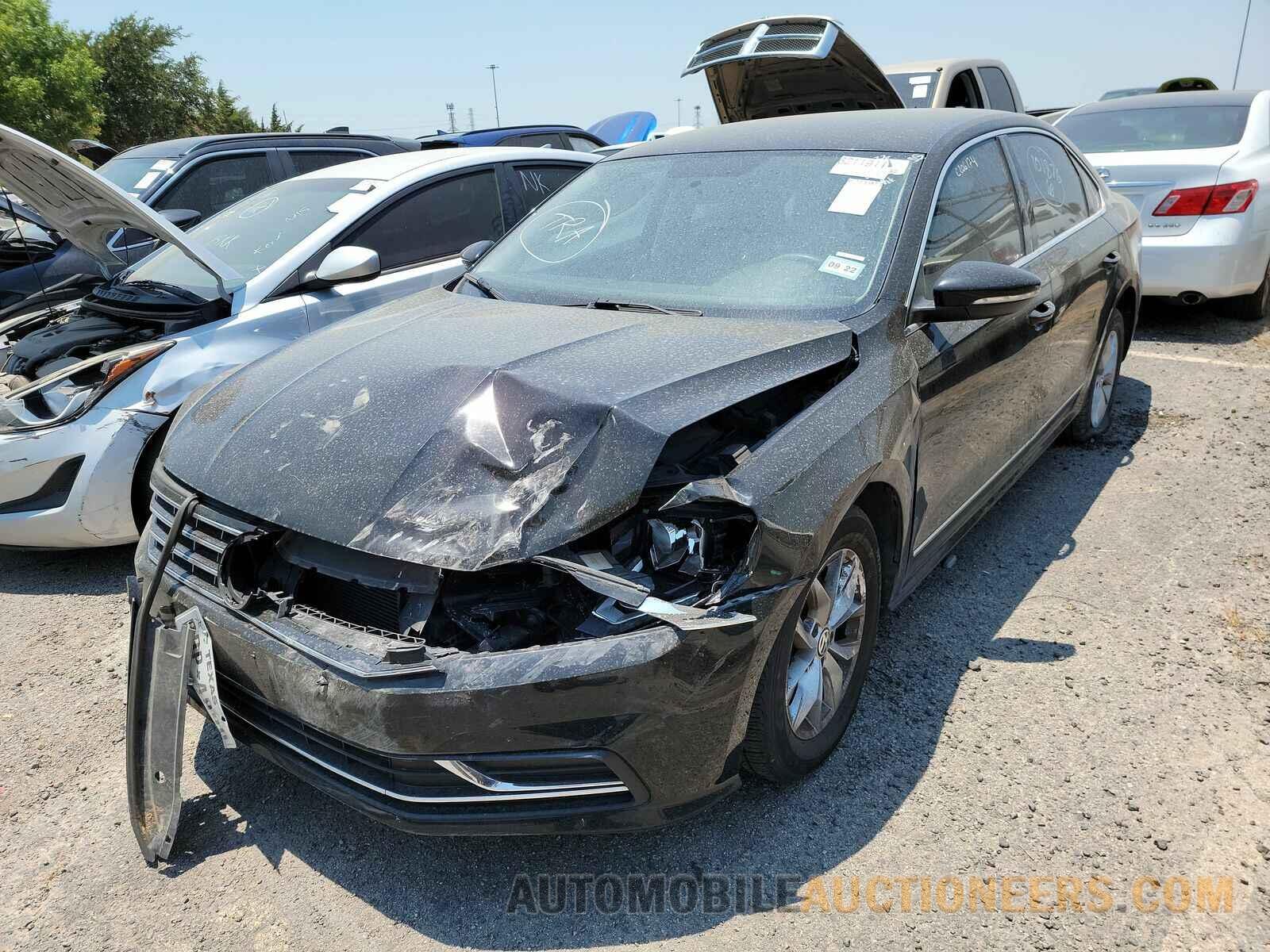 1VWAT7A35GC064831 Volkswagen Passat 2016