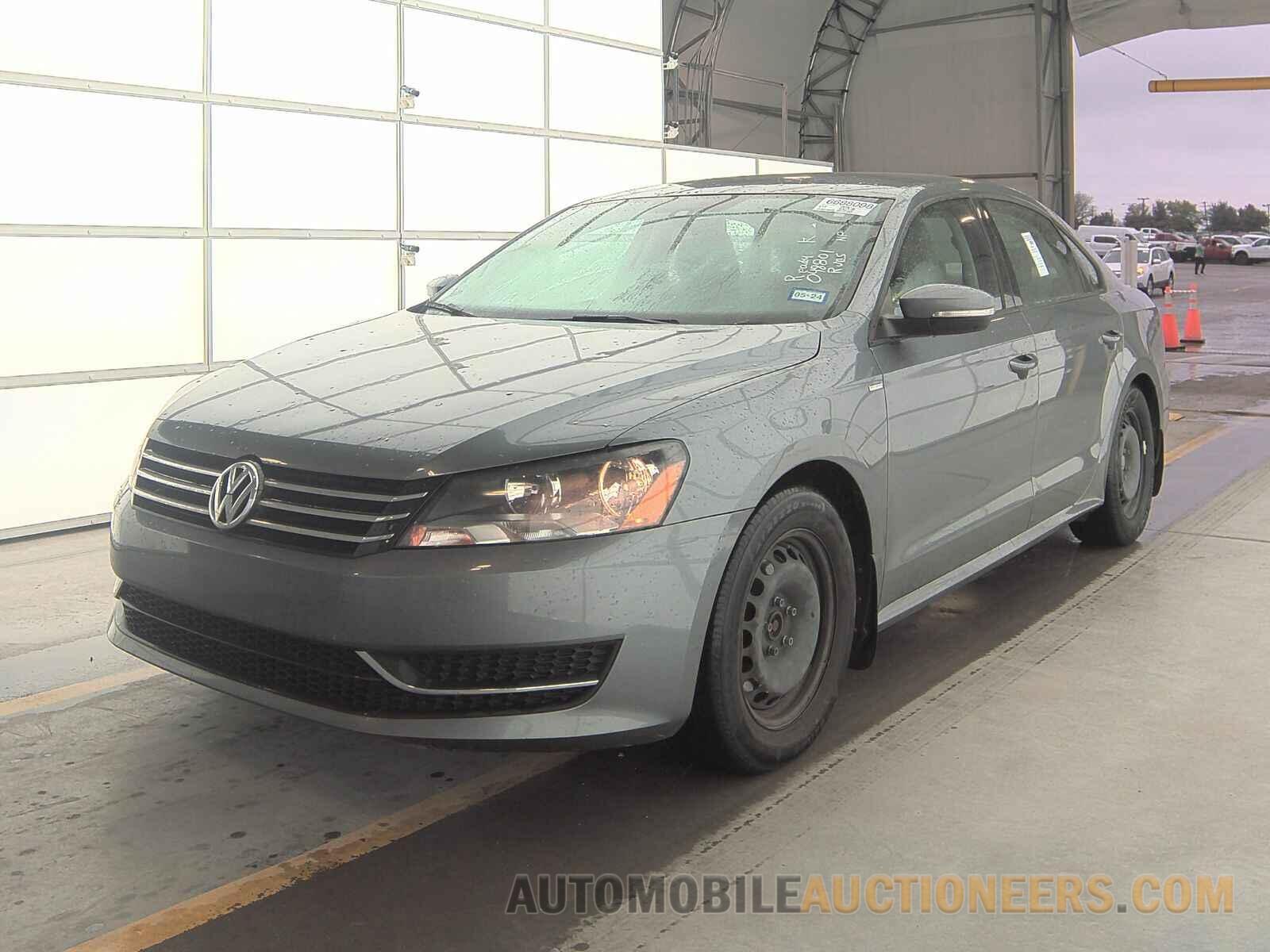 1VWAT7A36FC048801 Volkswagen Passat 2015