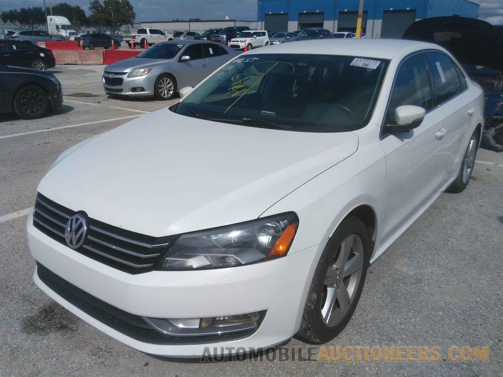 1VWAT7A36FC092233 Volkswagen Passat 2015