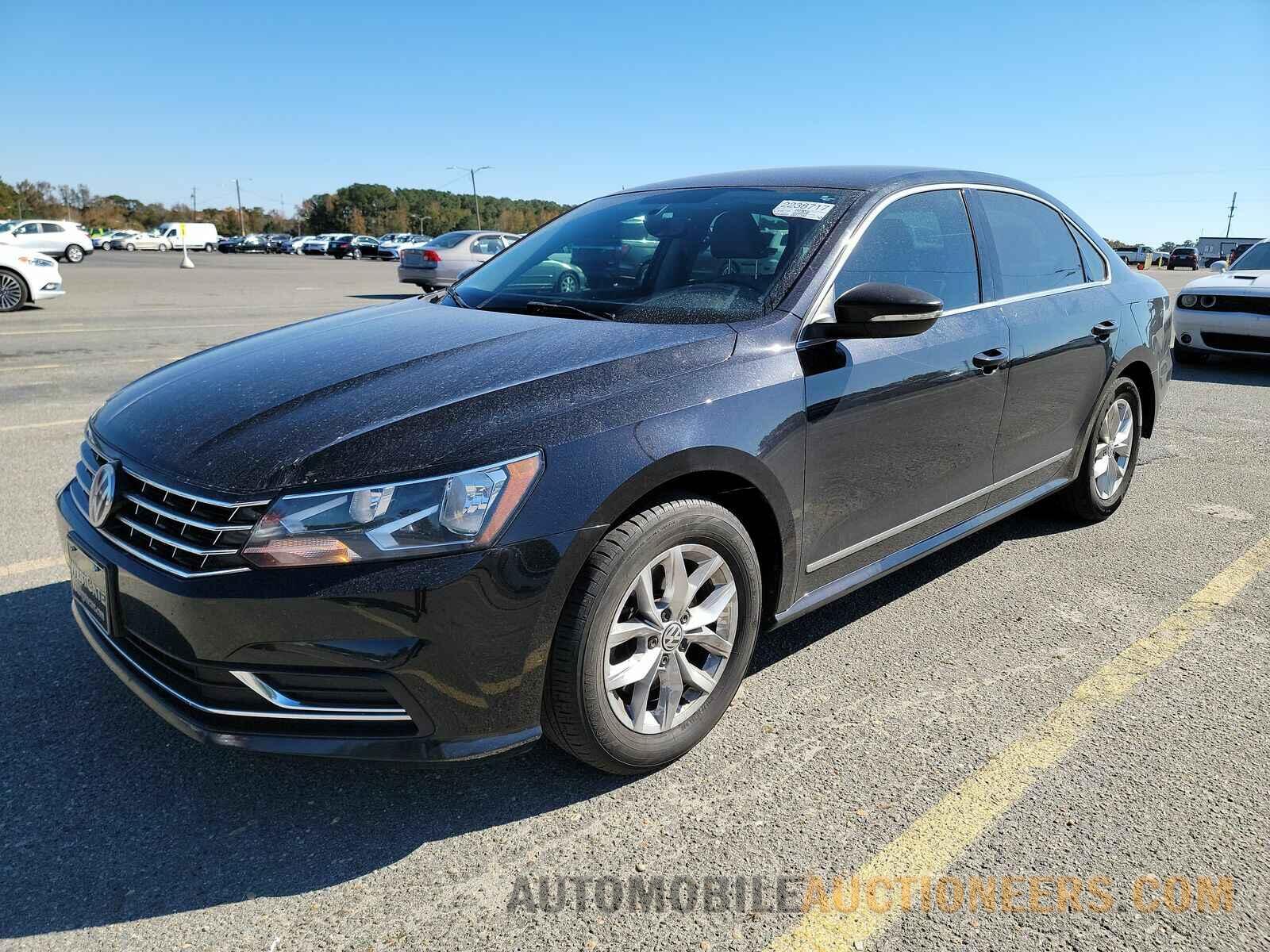 1VWAT7A38HC010103 Volkswagen Passat 2017