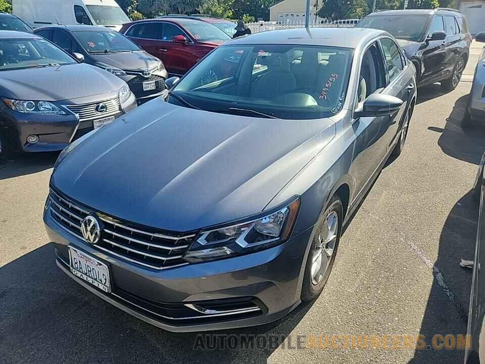 1VWAT7A38HC076411 Volkswagen Passat 2017