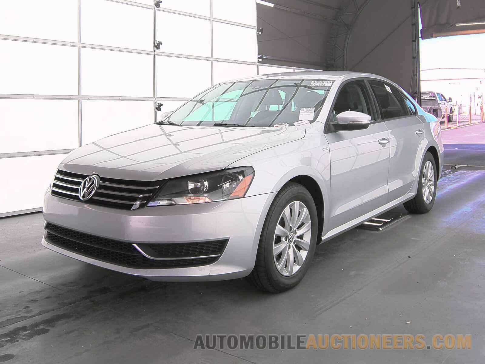 1VWAT7A39FC032950 Volkswagen Passat 2015