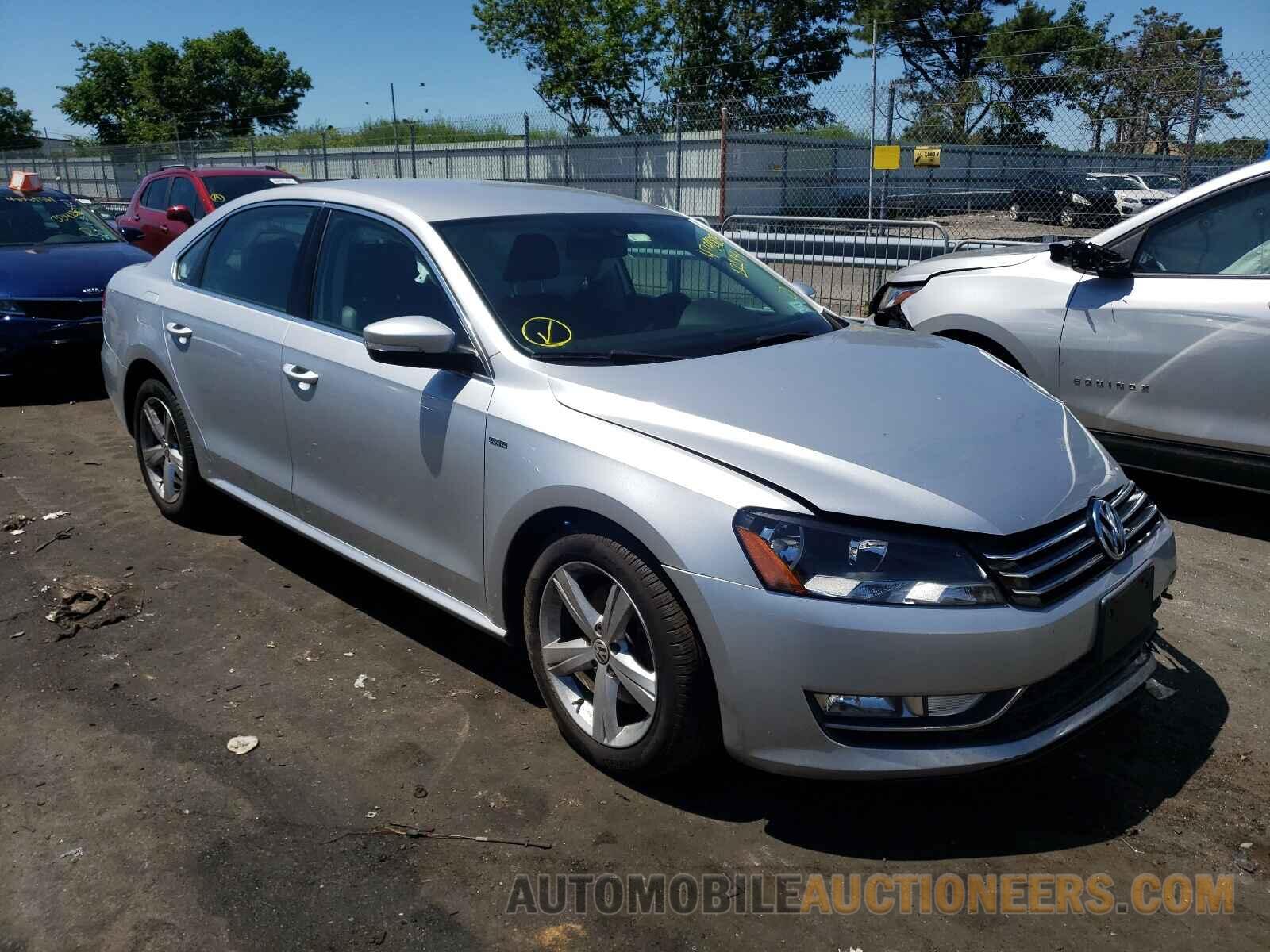 1VWAT7A3XFC121894 VOLKSWAGEN PASSAT 2015