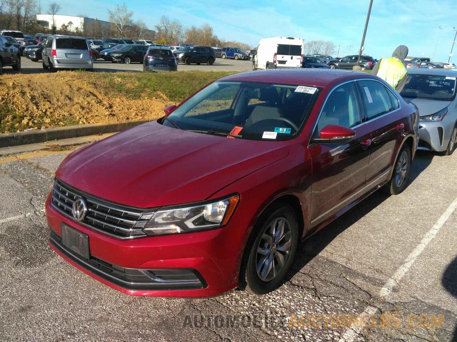 1VWAT7A3XHC013570 Volkswagen Passat 2017