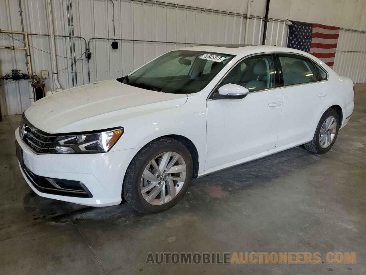 1VWBA7A33JC015192 VOLKSWAGEN PASSAT 2018