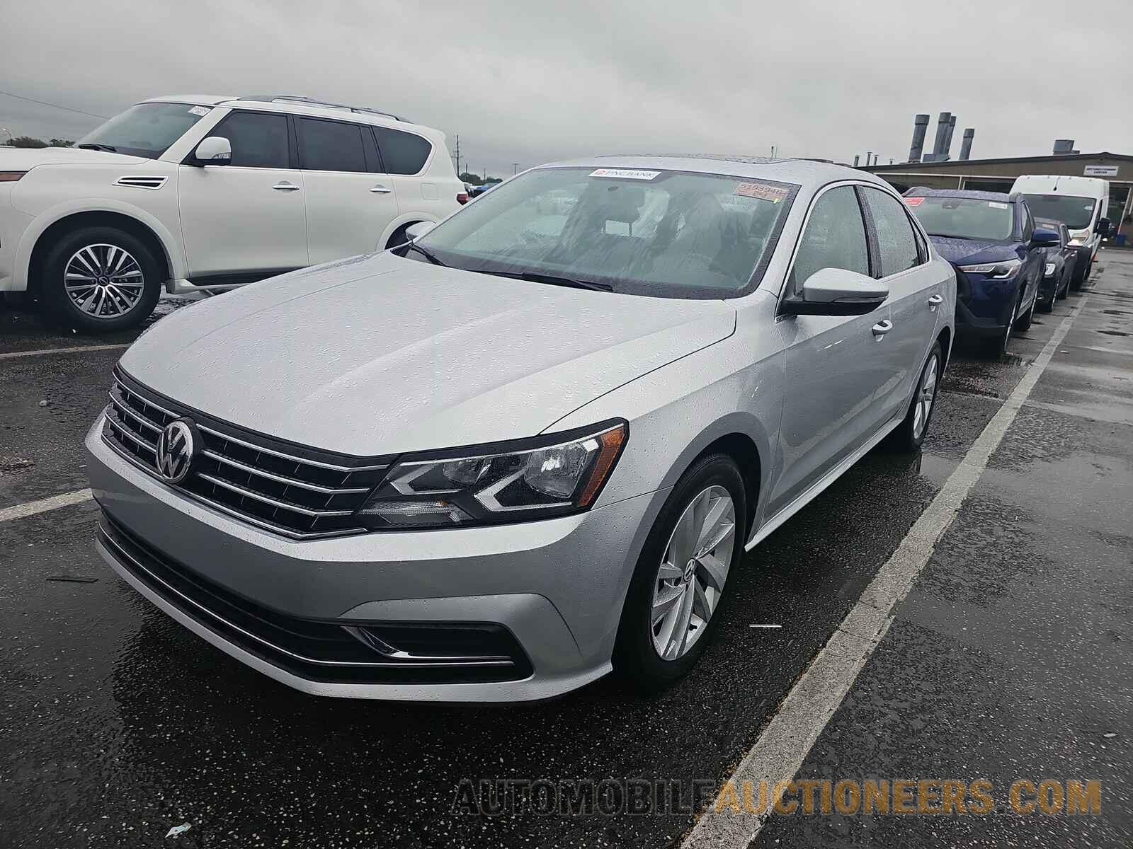 1VWBA7A38JC015270 Volkswagen Passat 2018