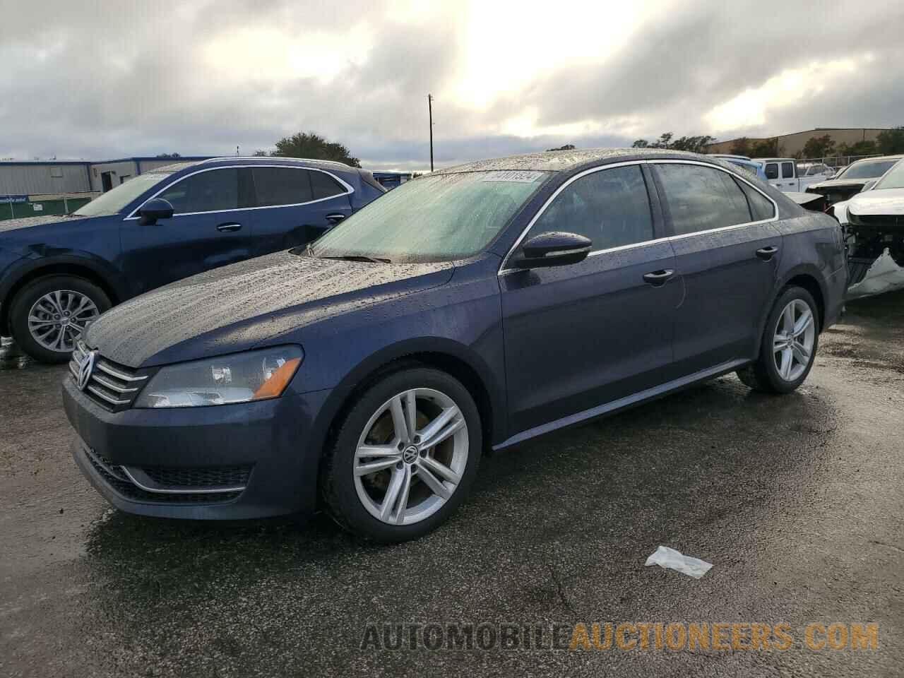 1VWBH7A37CC026985 VOLKSWAGEN PASSAT 2012