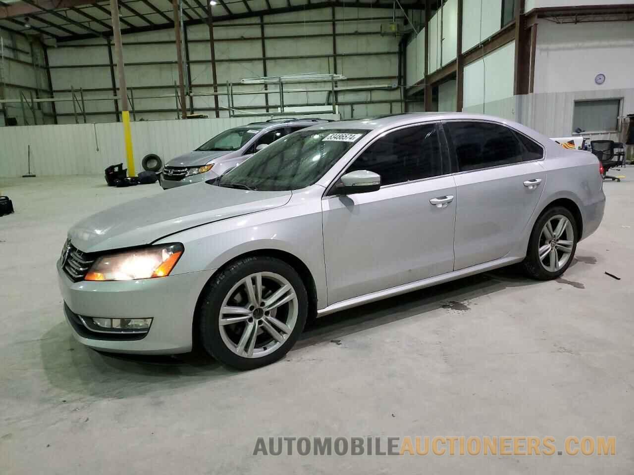 1VWBM7A38DC011165 VOLKSWAGEN PASSAT 2013