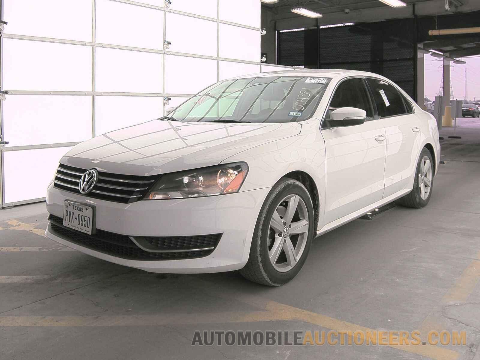 1VWBS7A33FC004391 Volkswagen Passat 2015