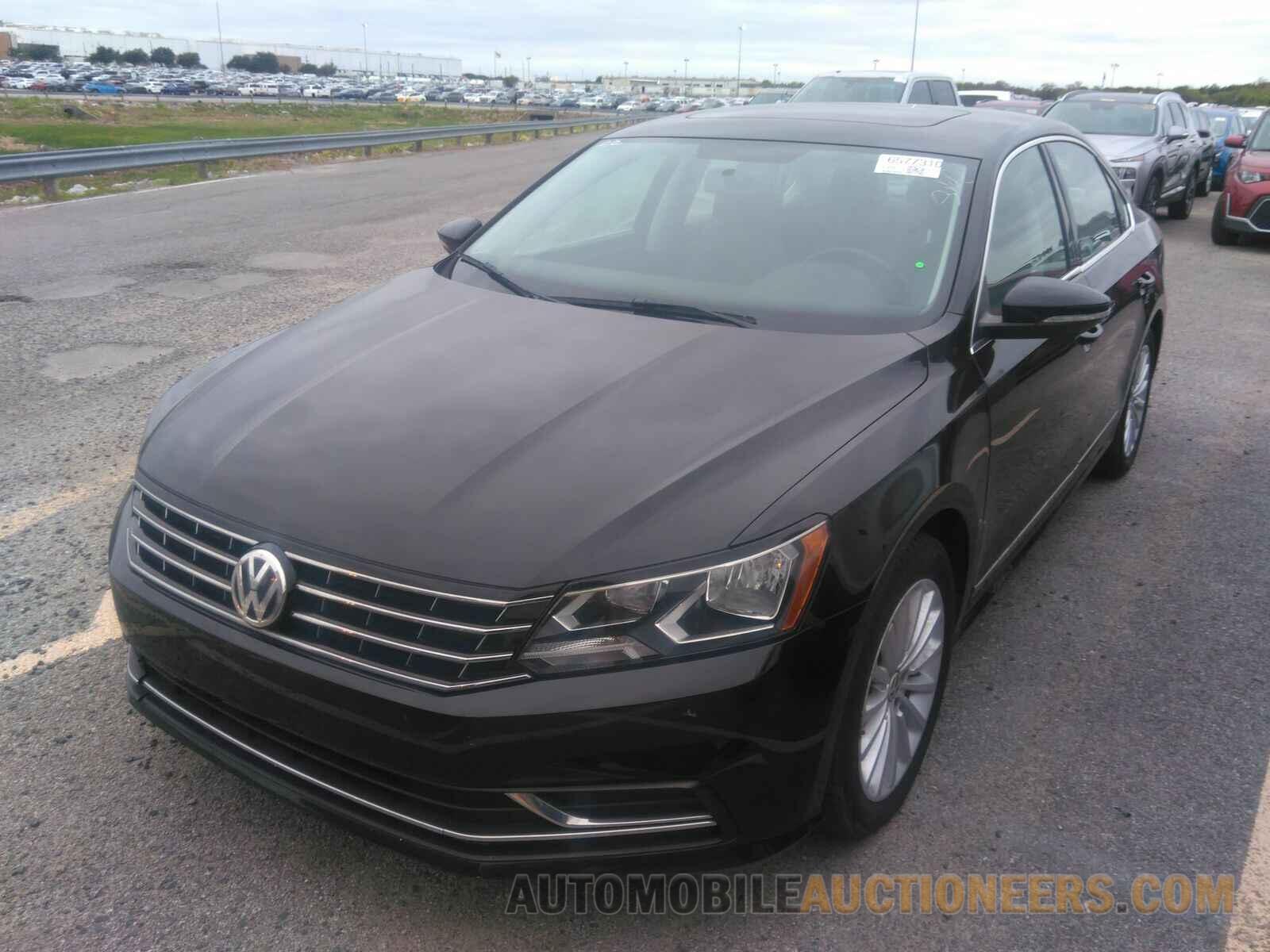 1VWBS7A36GC052033 Volkswagen Passat 2016