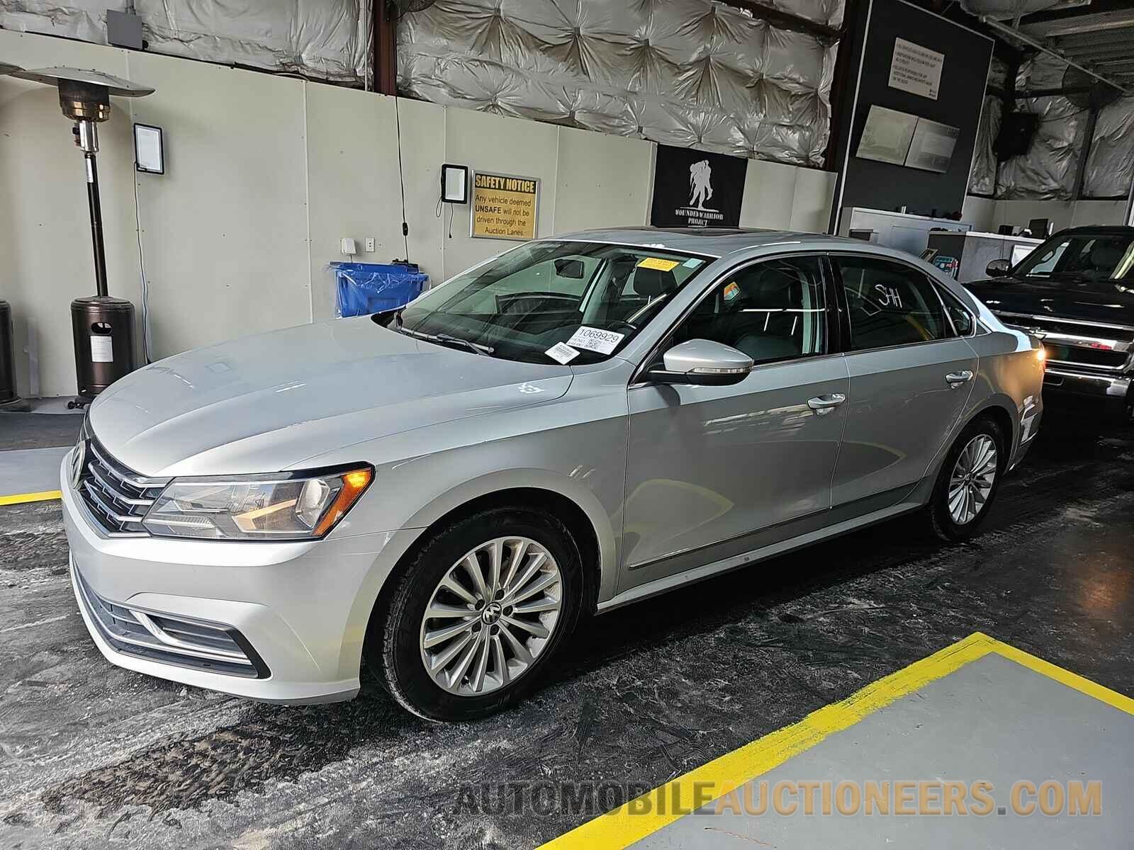 1VWBS7A39GC008575 Volkswagen Passat 2016