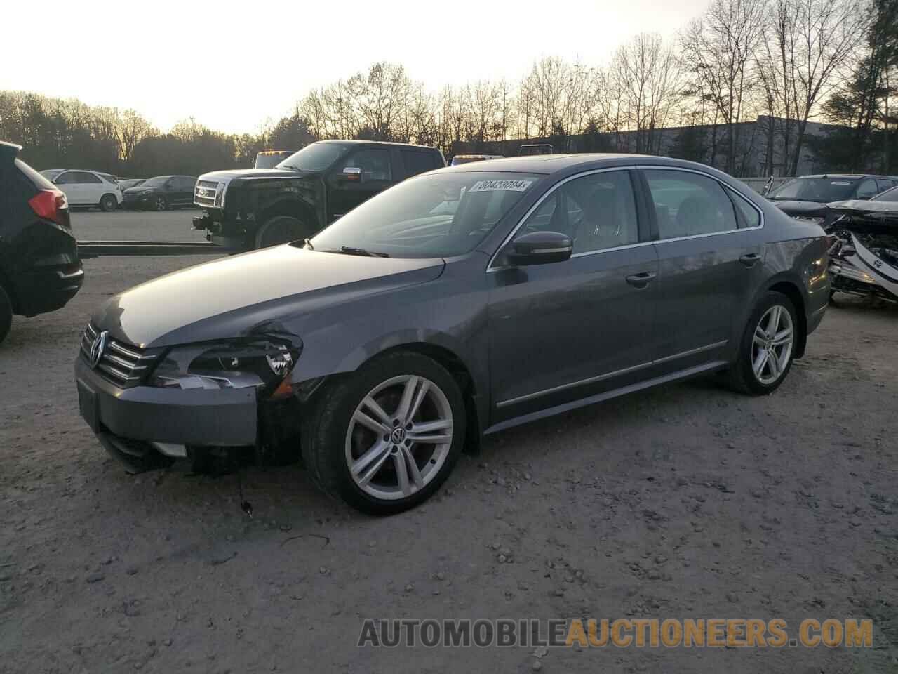 1VWBT7A35FC082961 VOLKSWAGEN PASSAT 2015