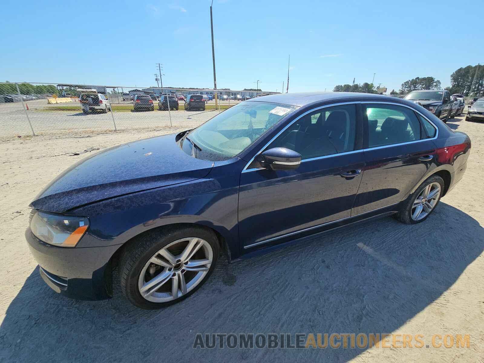 1VWBV7A39FC021543 Volkswagen Passat 2015