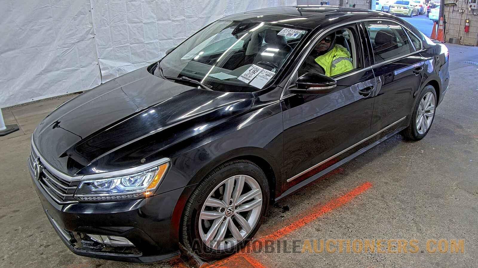 1VWCA7A30JC030253 Volkswagen Passat 2018