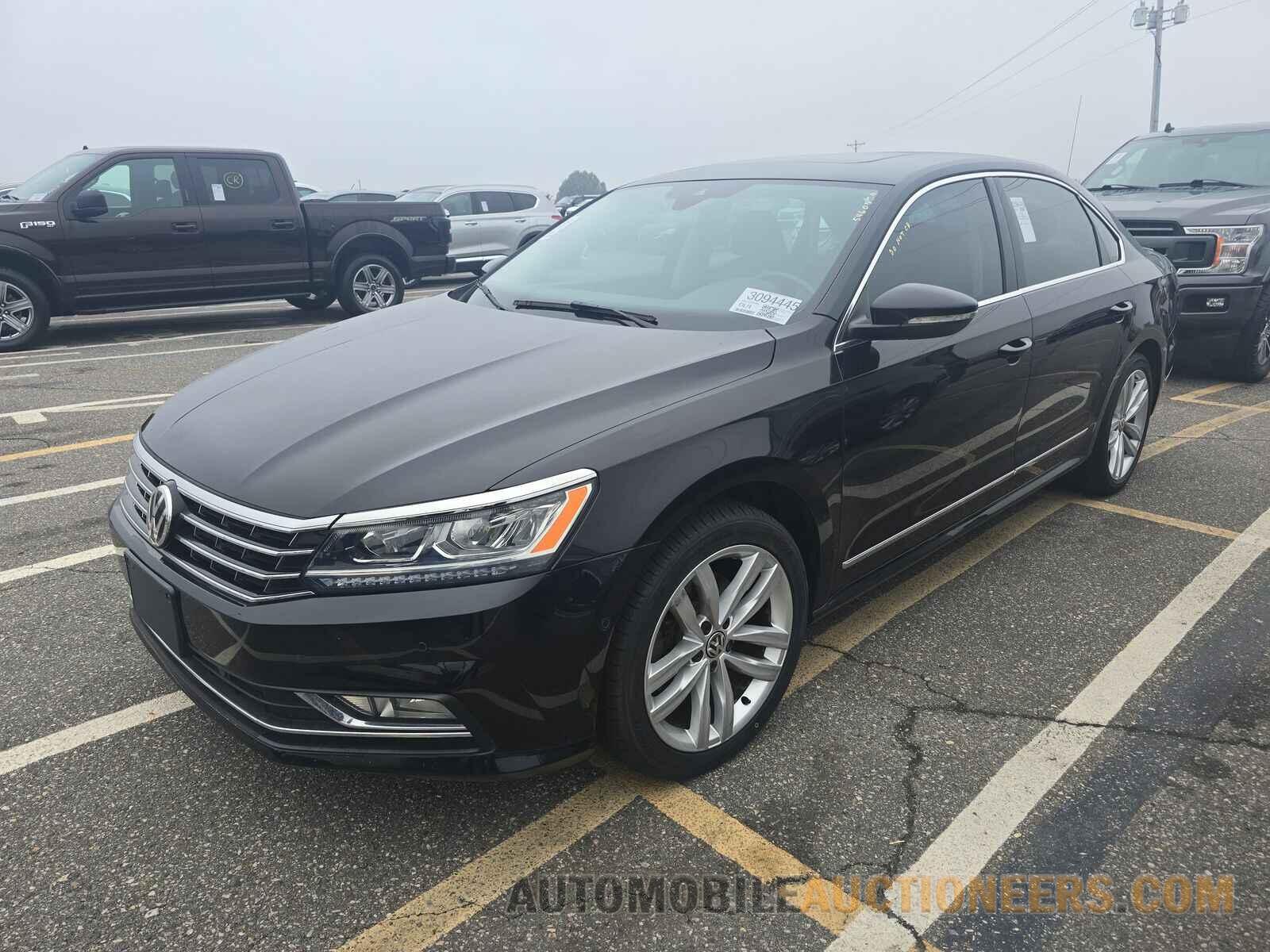 1VWCA7A34JC015366 Volkswagen Passat 2018