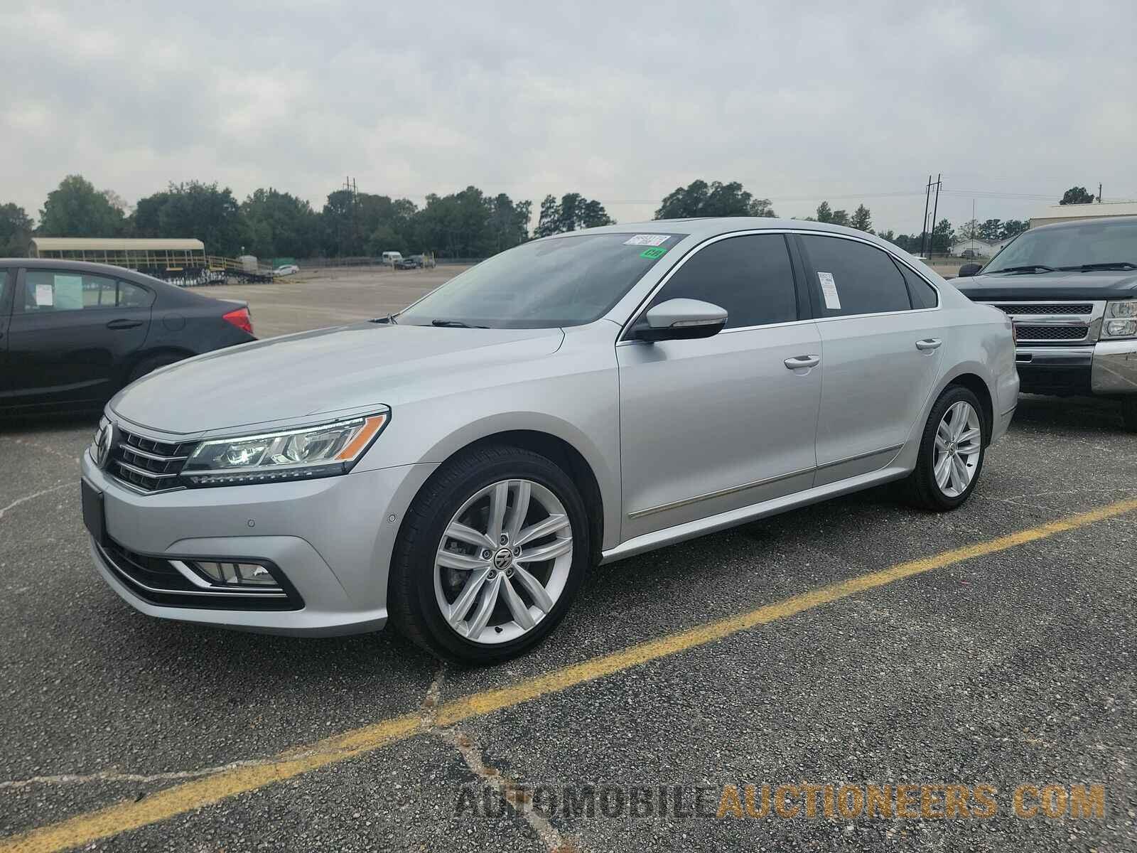 1VWCA7A39JC016819 Volkswagen Passat 2018