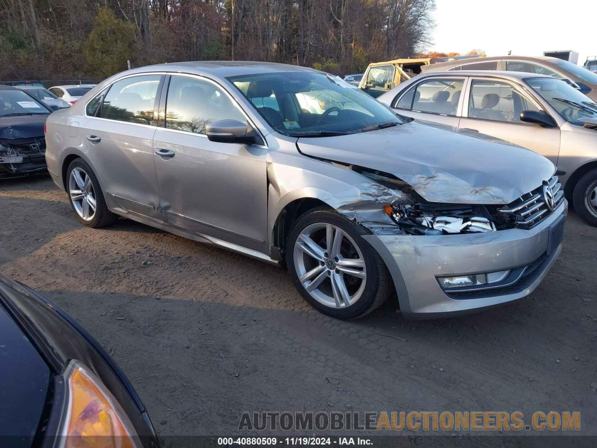 1VWCM7A35DC117982 VOLKSWAGEN PASSAT 2013