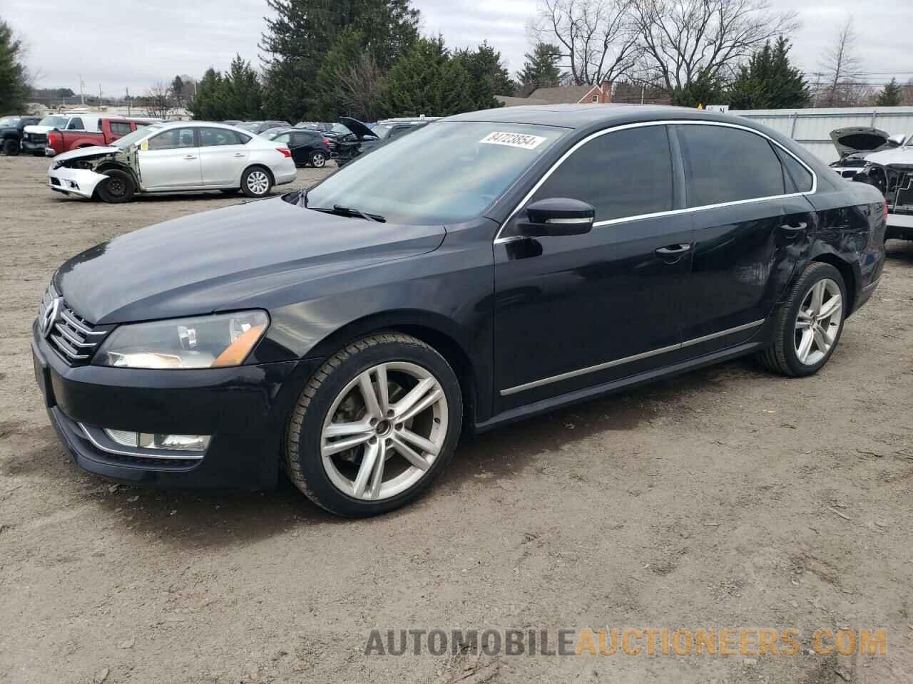 1VWCN7A3XDC121944 VOLKSWAGEN PASSAT 2013