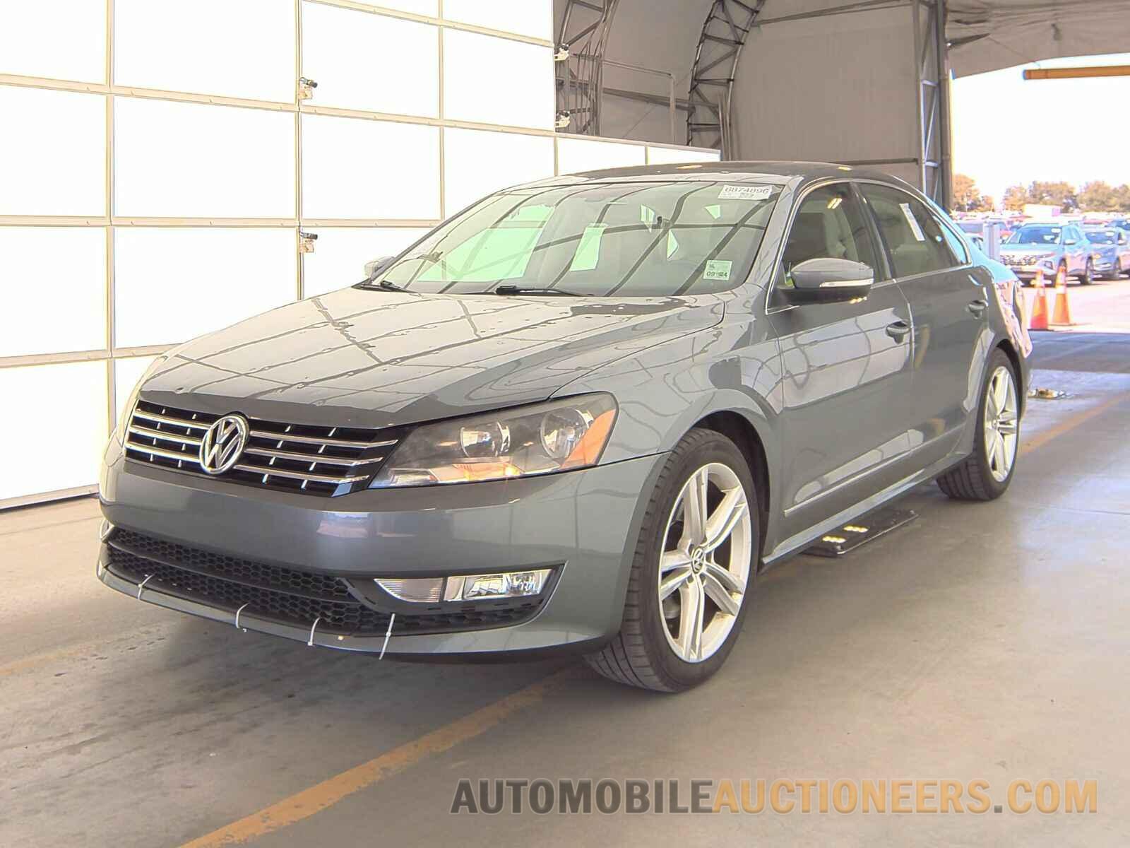 1VWCS7A32FC008159 Volkswagen Passat 2015