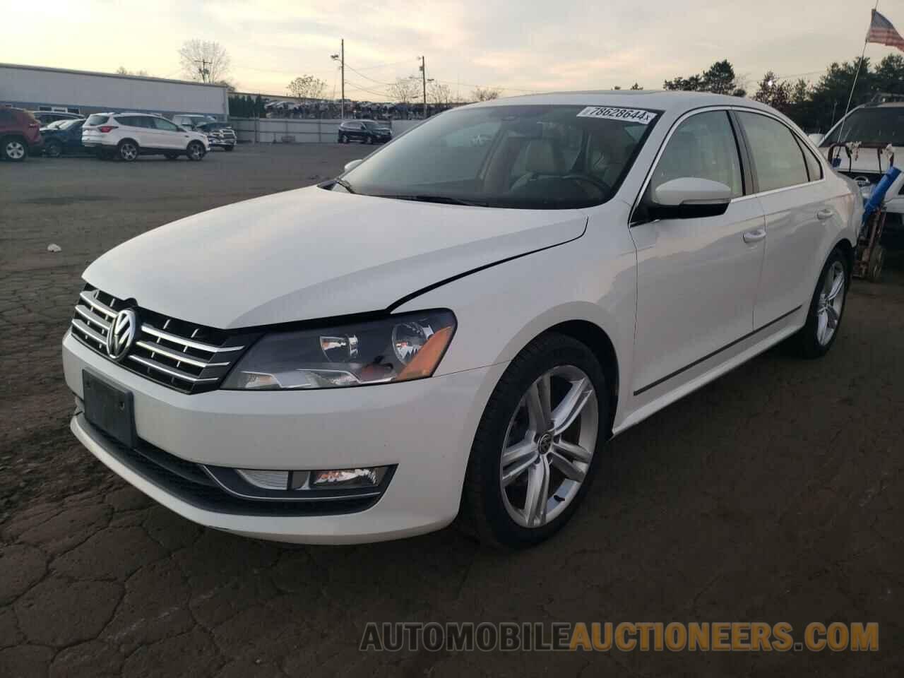 1VWCT7A37EC003955 VOLKSWAGEN PASSAT 2014