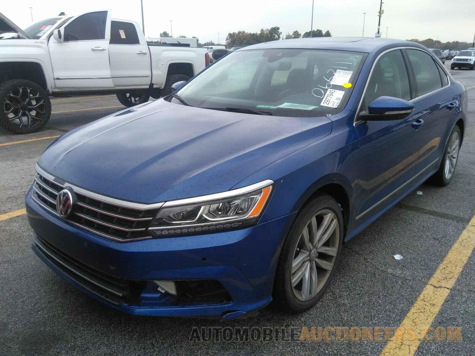 1VWCT7A38HC066311 Volkswagen Passat 2017