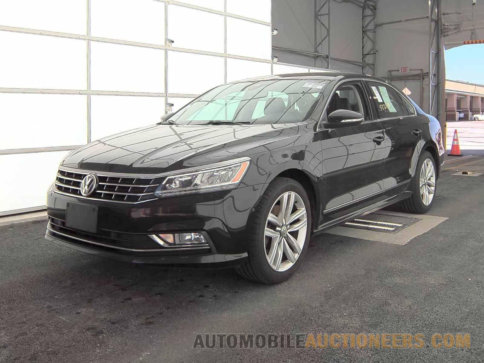 1VWCT7A39HC073915 Volkswagen Passat 2017