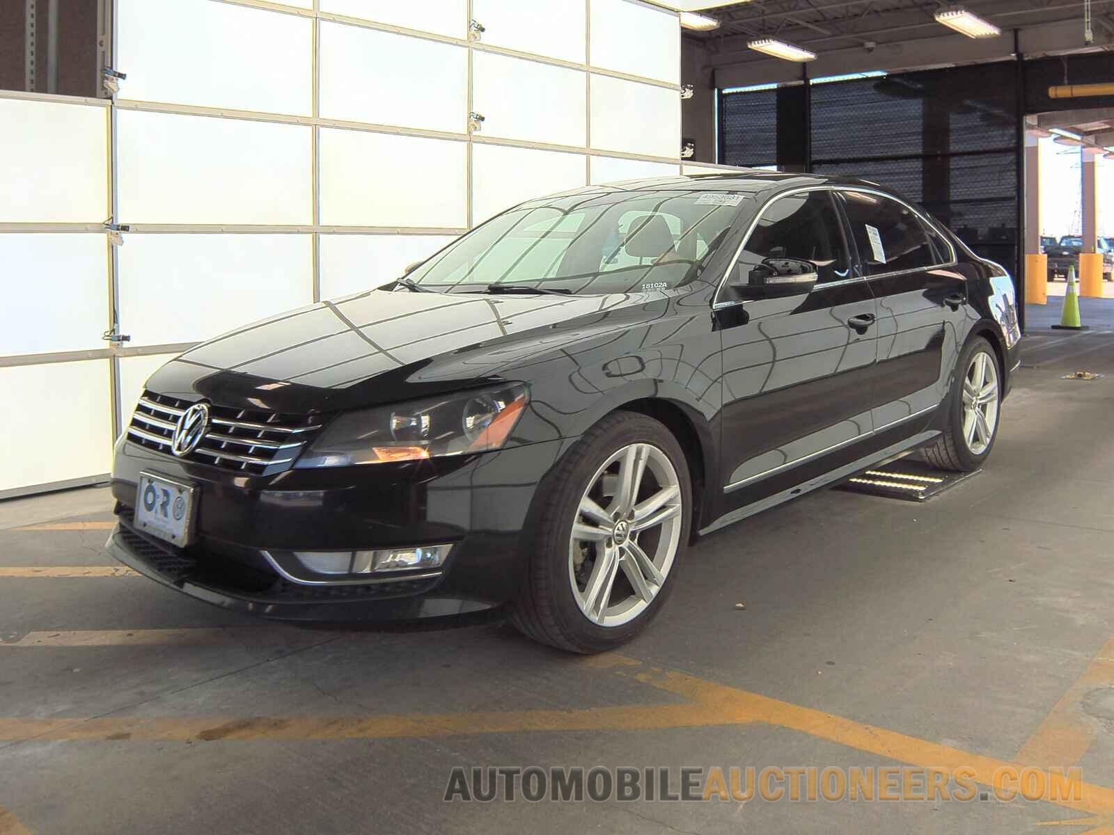 1VWCV7A32FC008668 Volkswagen Passat 2015