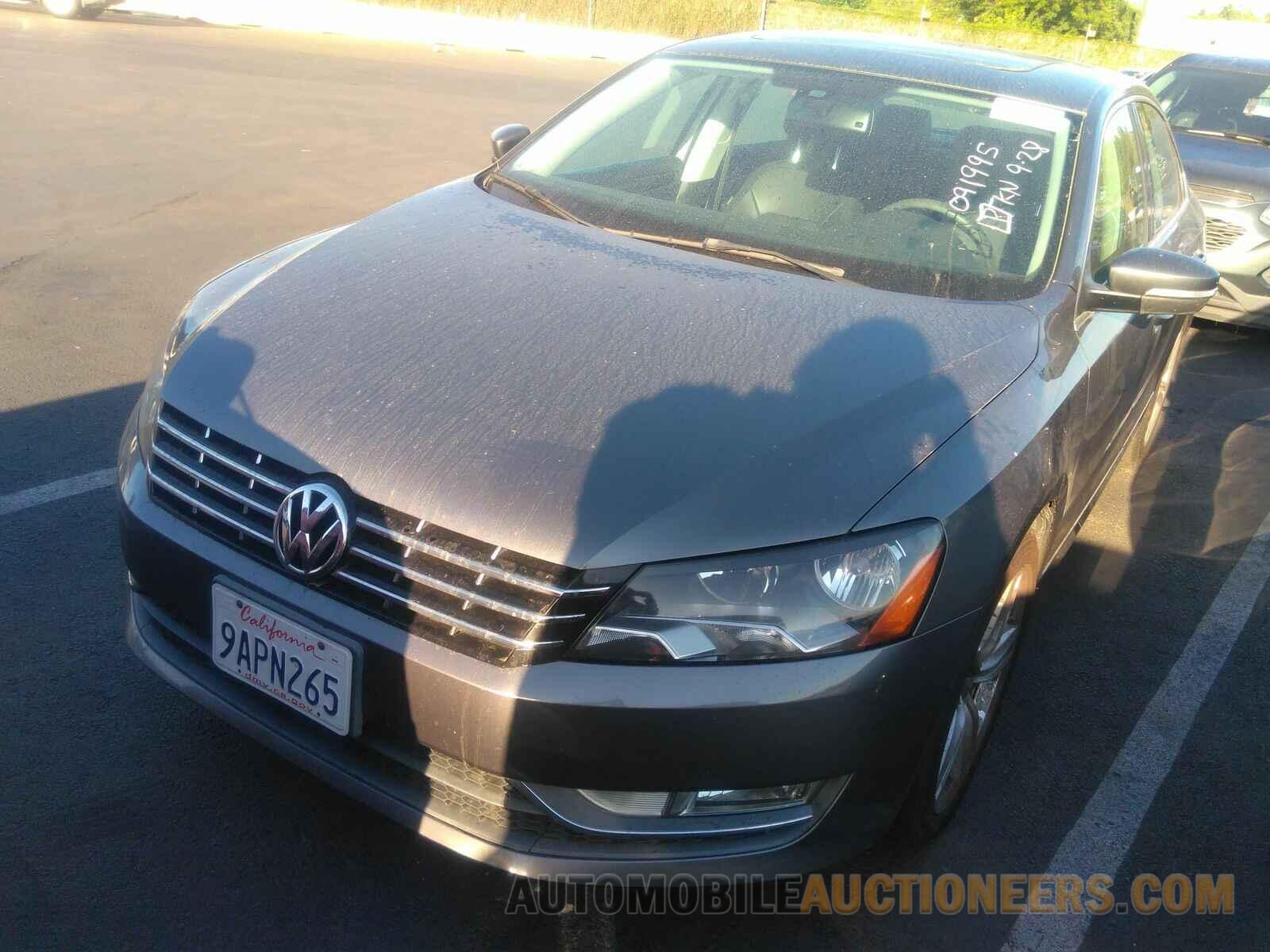 1VWCV7A33FC091995 Volkswagen Passat 2015