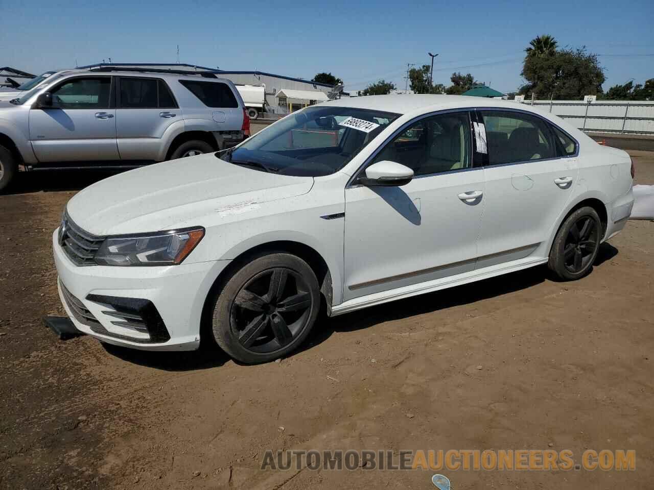 1VWDT7A32HC084128 VOLKSWAGEN PASSAT 2017