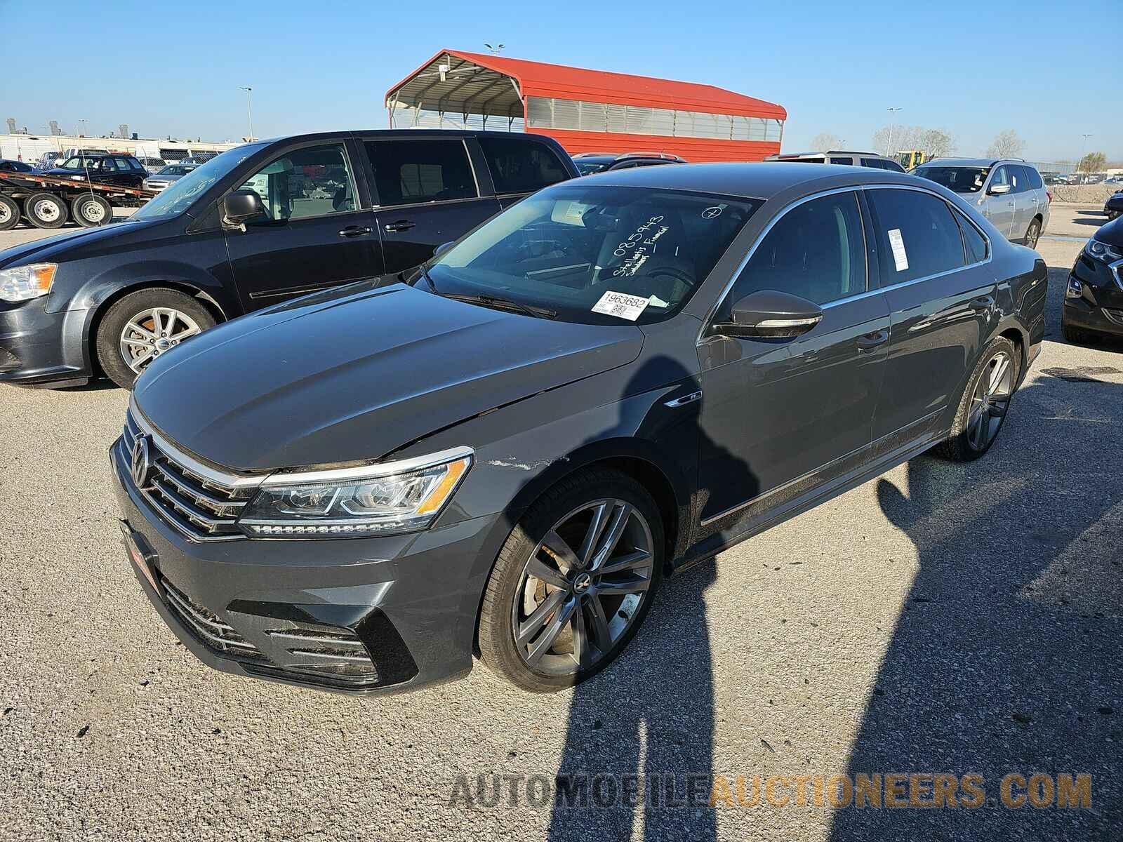 1VWDT7A32HC085943 Volkswagen Passat 2017