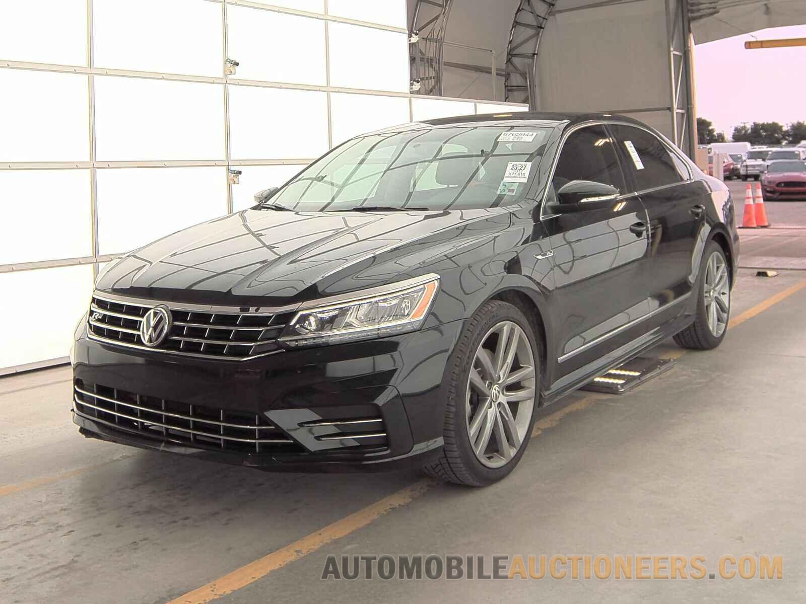 1VWDT7A33HC030496 Volkswagen Passat 2017