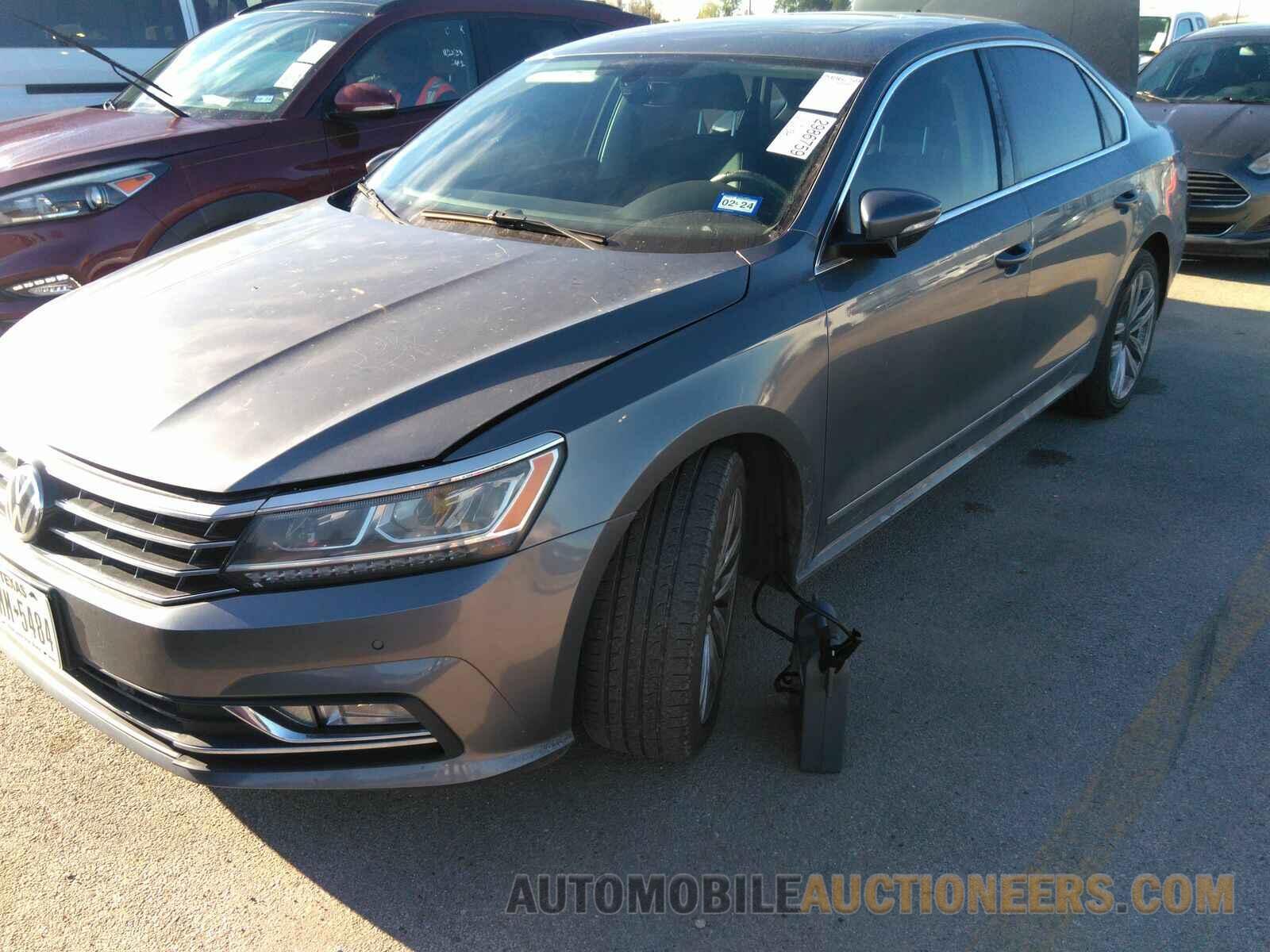 1VWGT7A33HC040040 Volkswagen Passat 2017