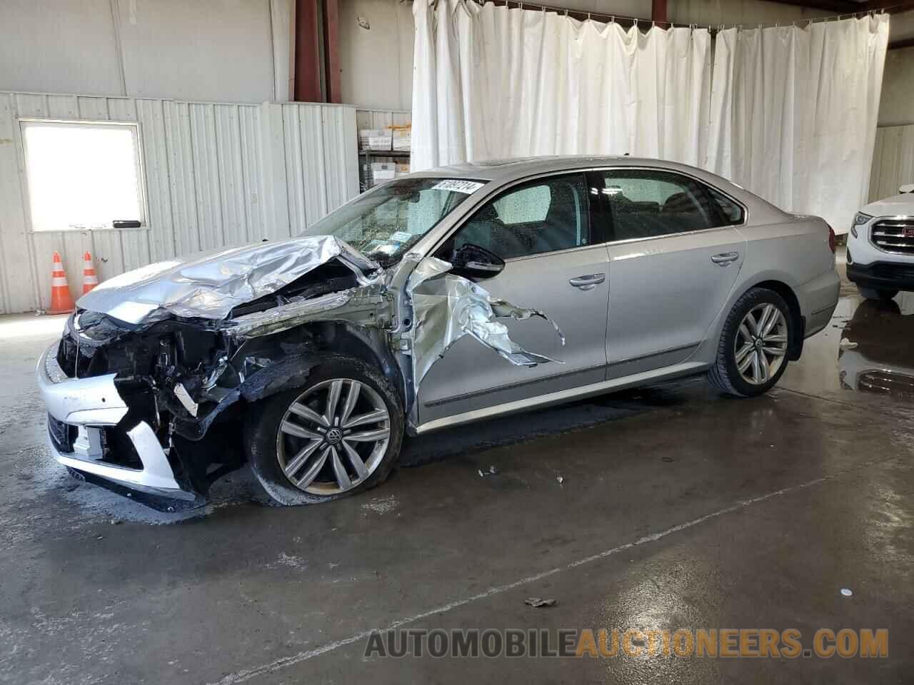 1VWGT7A36HC055244 VOLKSWAGEN PASSAT 2017