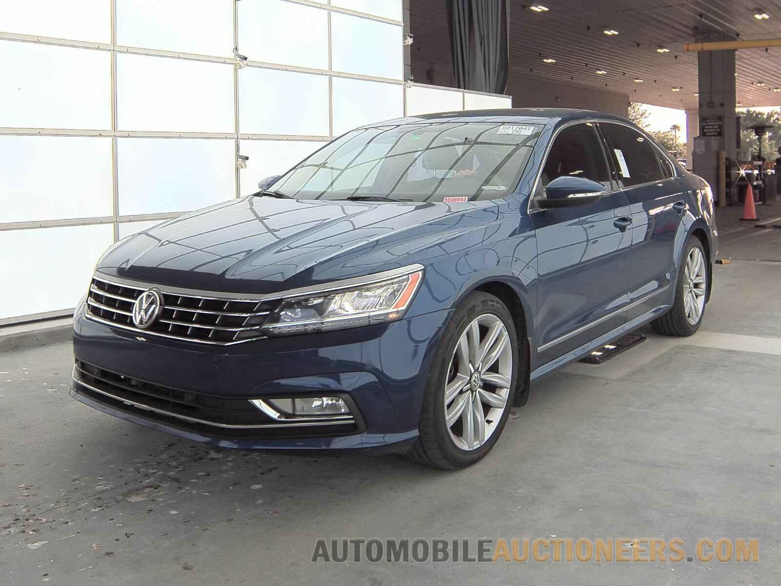 1VWGT7A37HC015173 Volkswagen Passat 2017