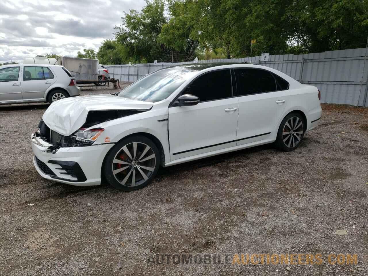 1VWJM7A31JC034259 VOLKSWAGEN PASSAT 2018