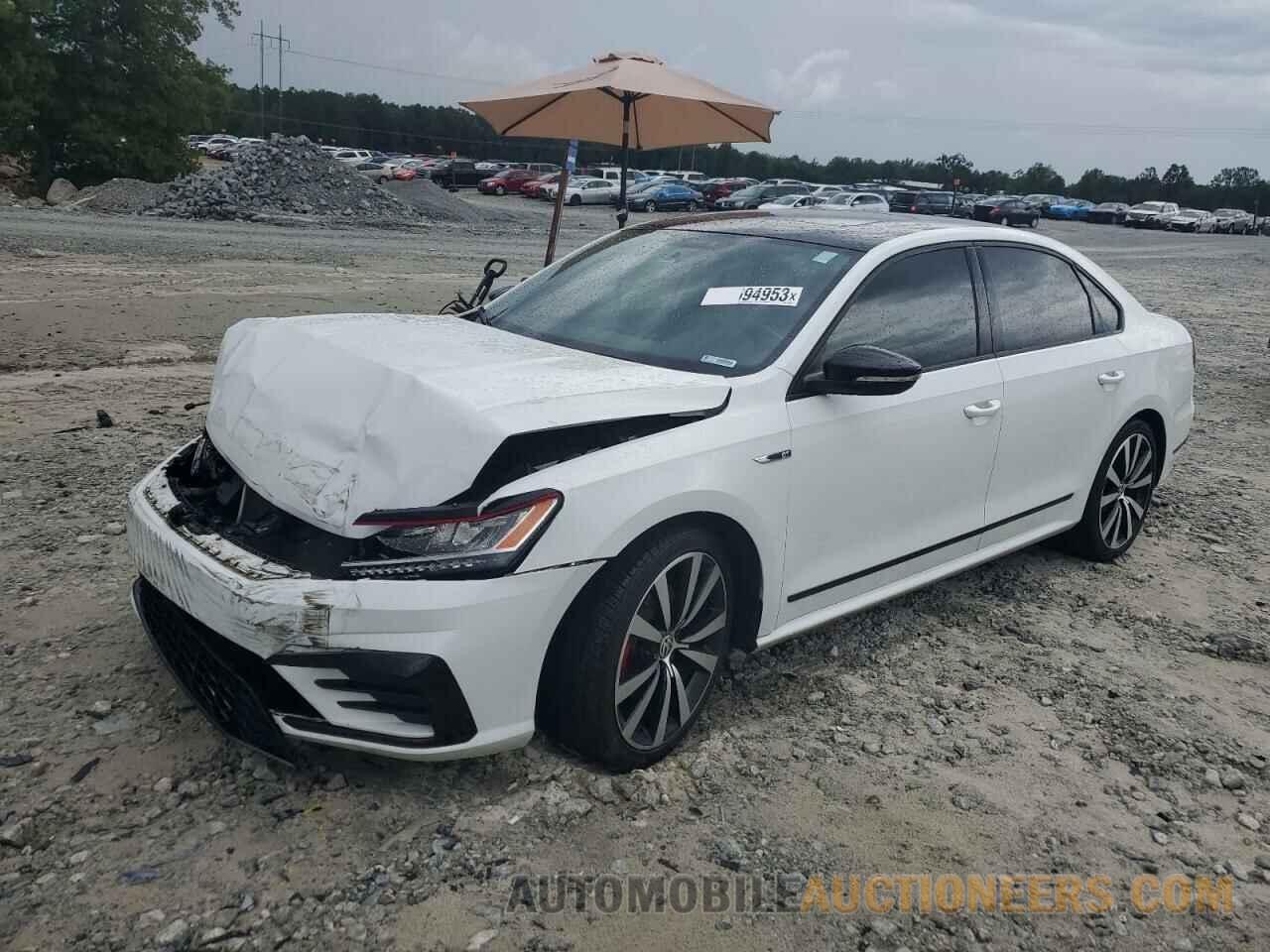 1VWJM7A35JC035088 VOLKSWAGEN PASSAT 2018