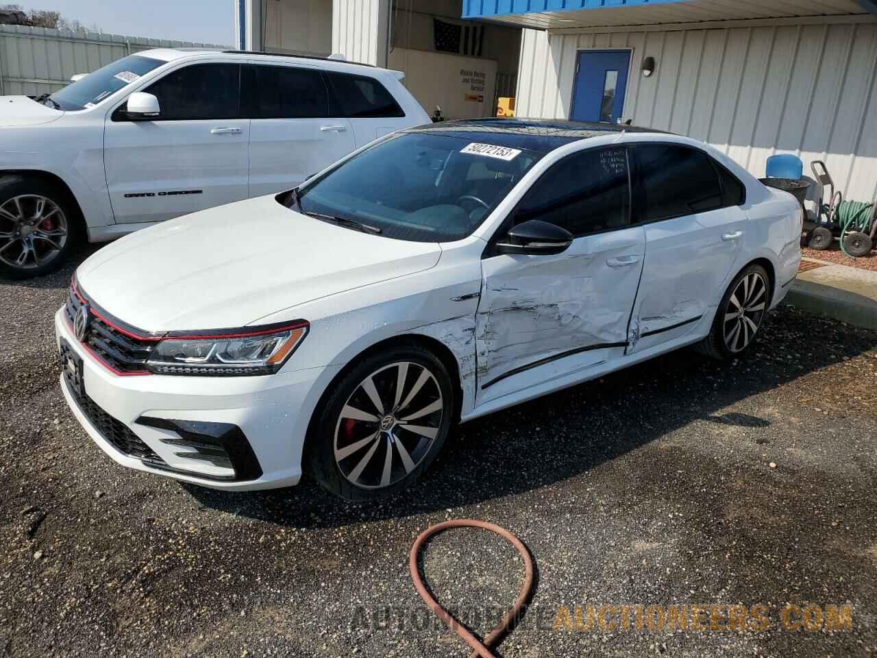 1VWJM7A38JC040799 VOLKSWAGEN PASSAT 2018