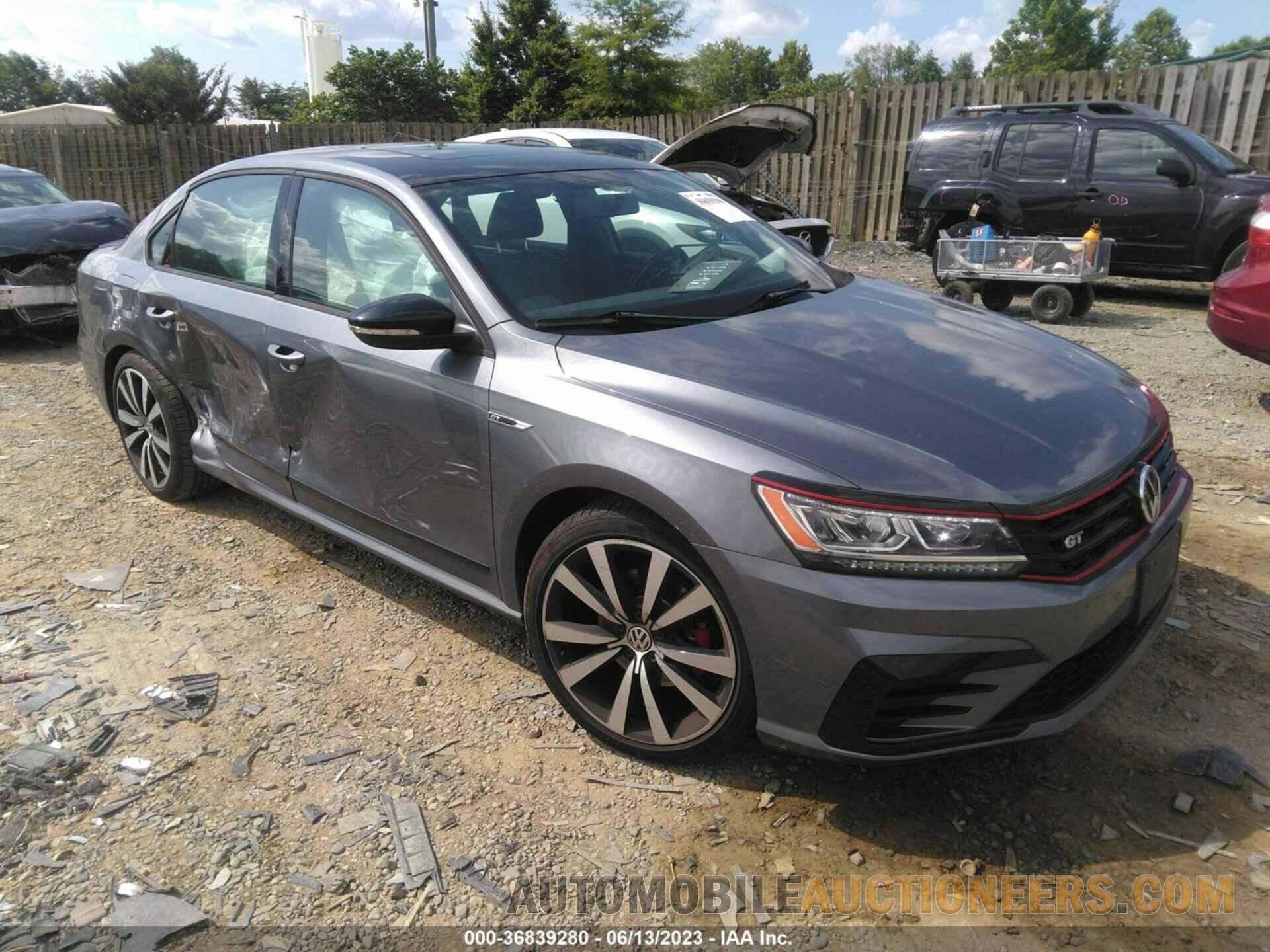 1VWJM7A39JC033649 VOLKSWAGEN PASSAT 2018