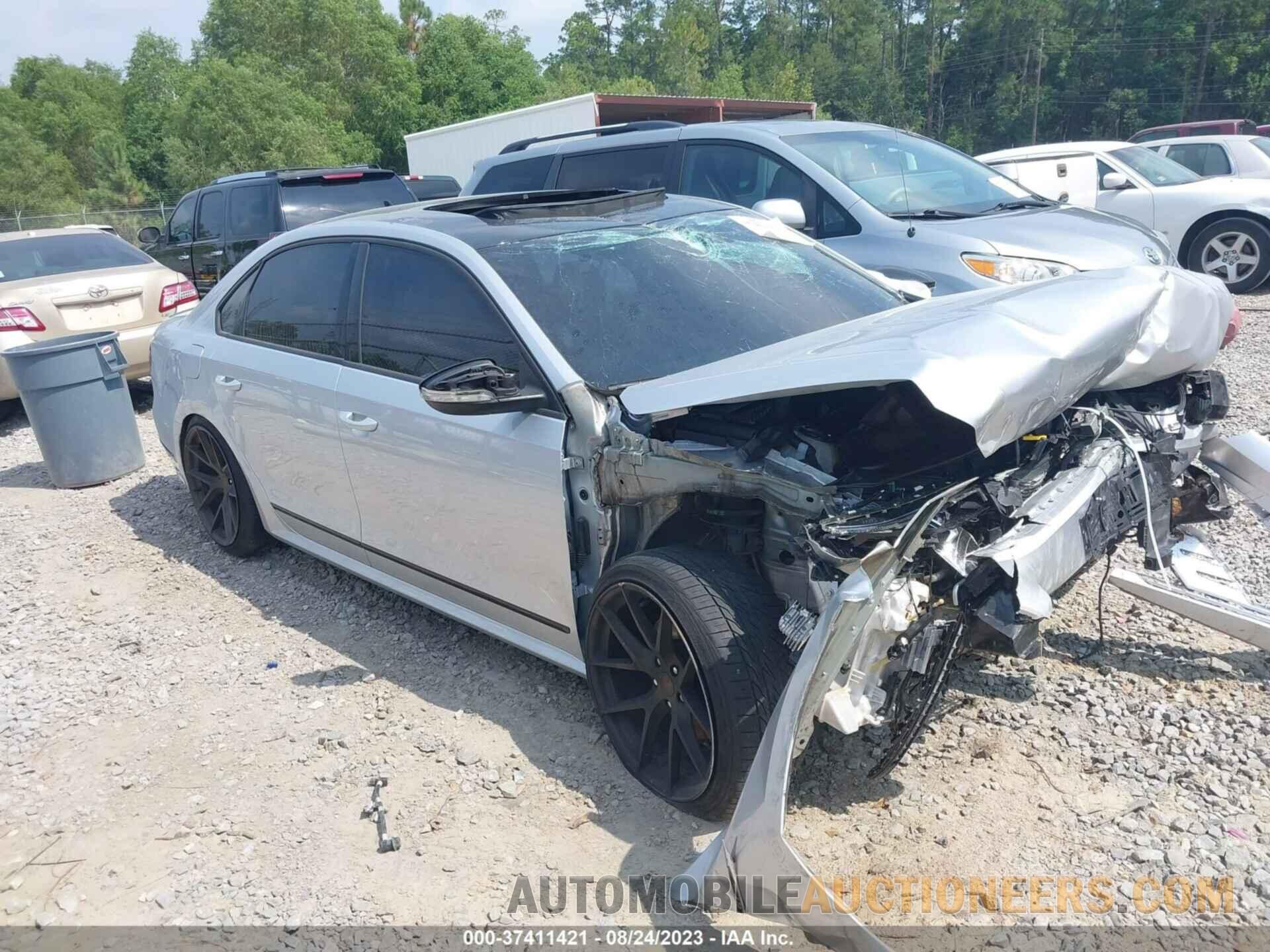 1VWJM7A3XJC039525 VOLKSWAGEN PASSAT 2018