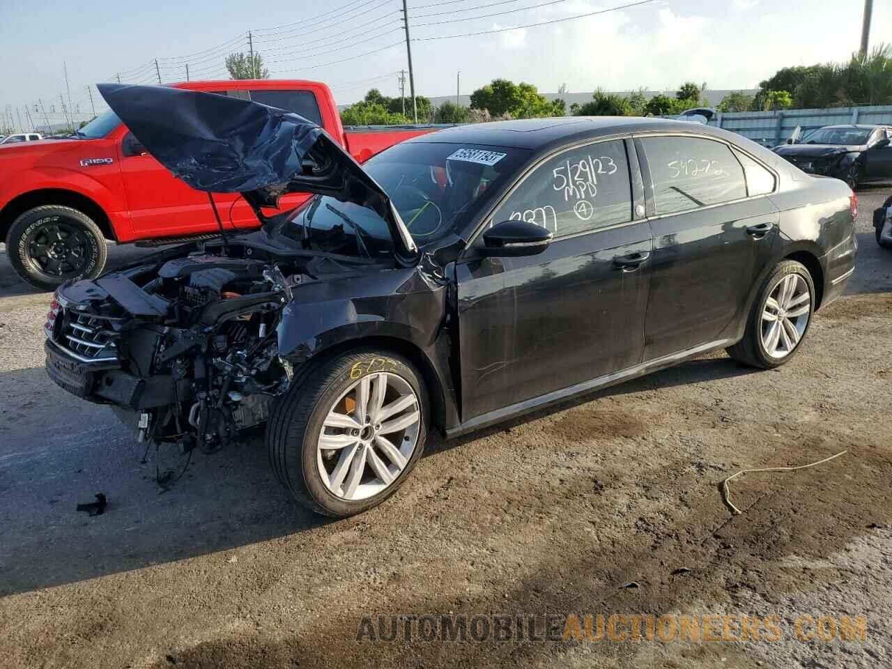 1VWLA7A30KC003877 VOLKSWAGEN PASSAT 2019