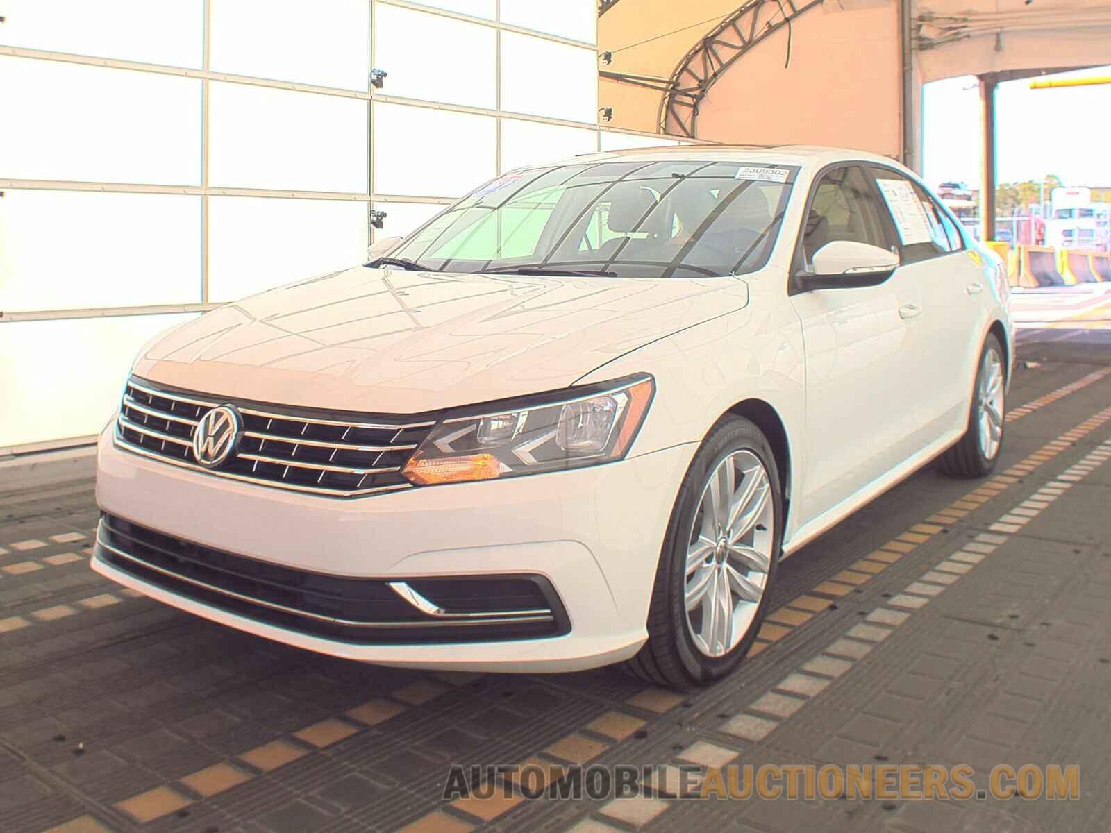 1VWLA7A31KC008229 Volkswagen Passat 2019