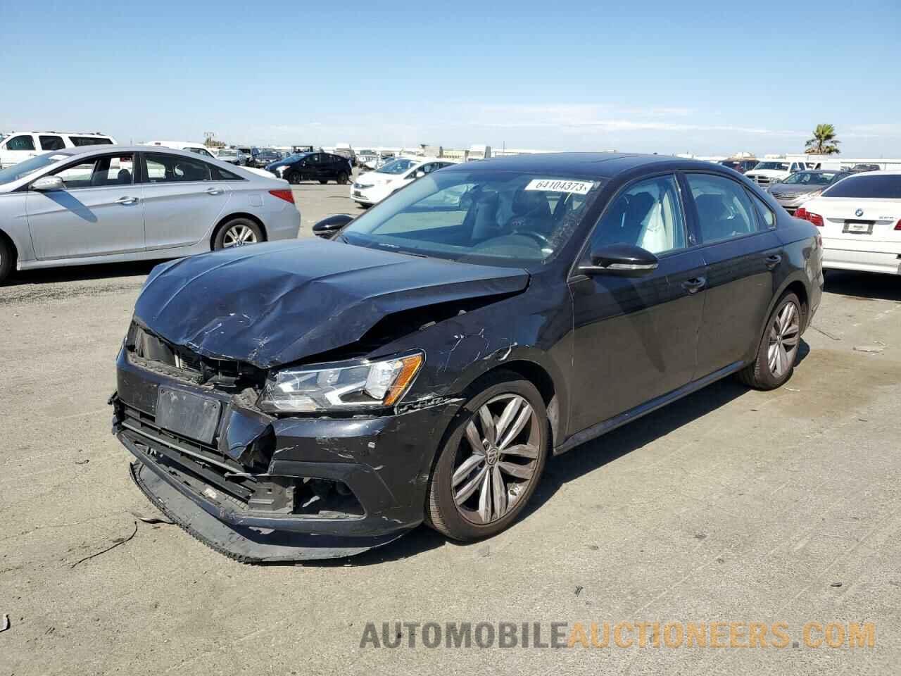 1VWLA7A33KC007969 VOLKSWAGEN PASSAT 2019