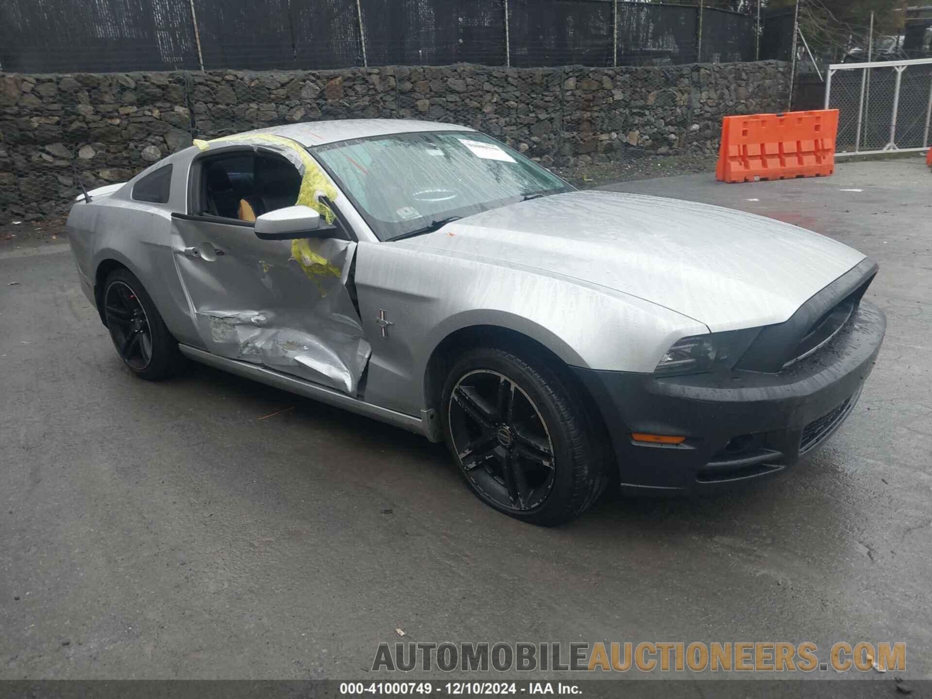 1ZVBP8AM2D5268056 FORD MUSTANG 2013