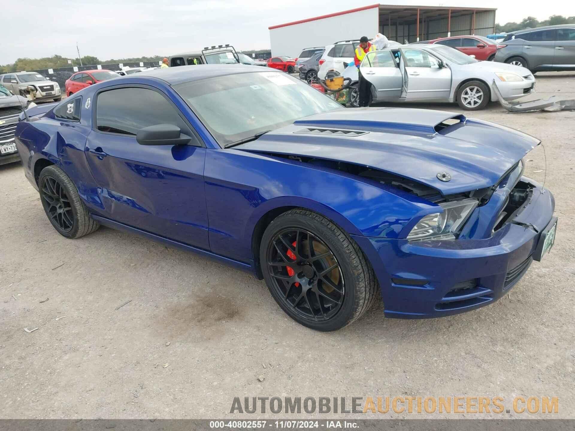 1ZVBP8AM4D5260864 FORD MUSTANG 2013