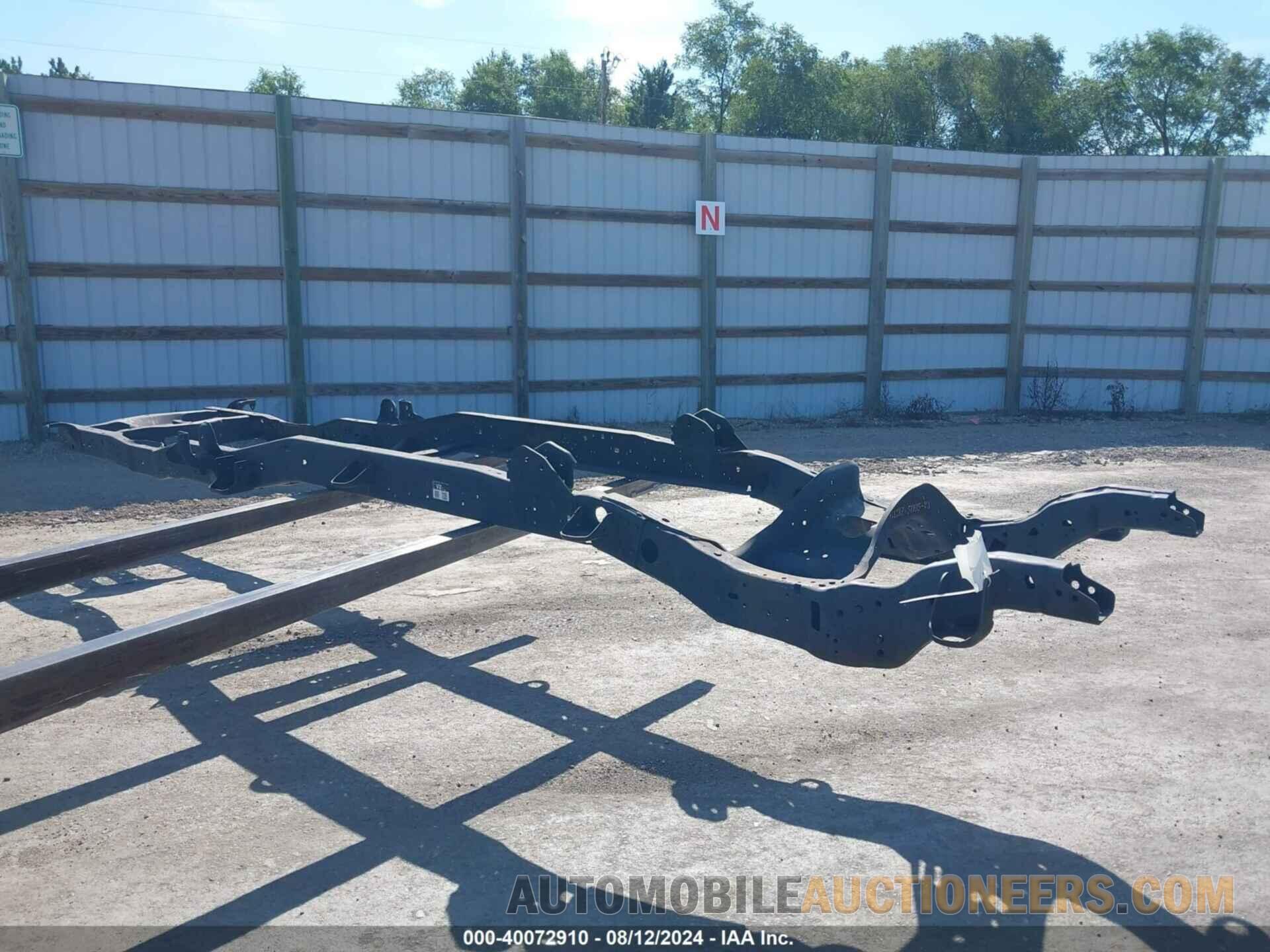 24732397824732397 FORD F-350 CHASSIS 2011