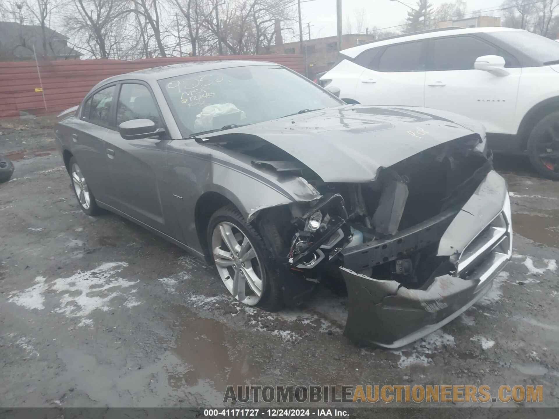 2B3CM5CT4BH589252 DODGE CHARGER 2011