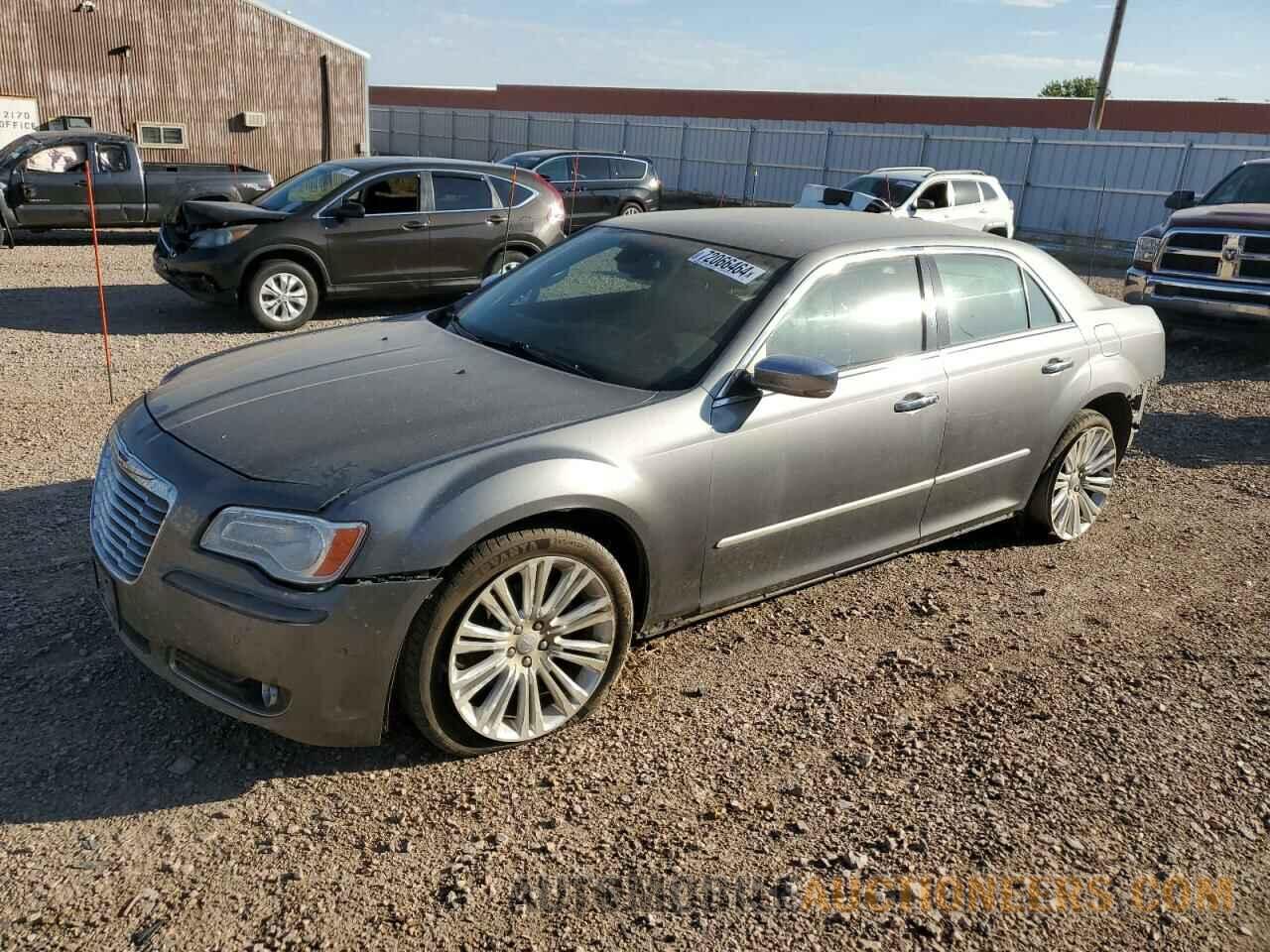 2C3CA5CG6BH580356 CHRYSLER 300 2011